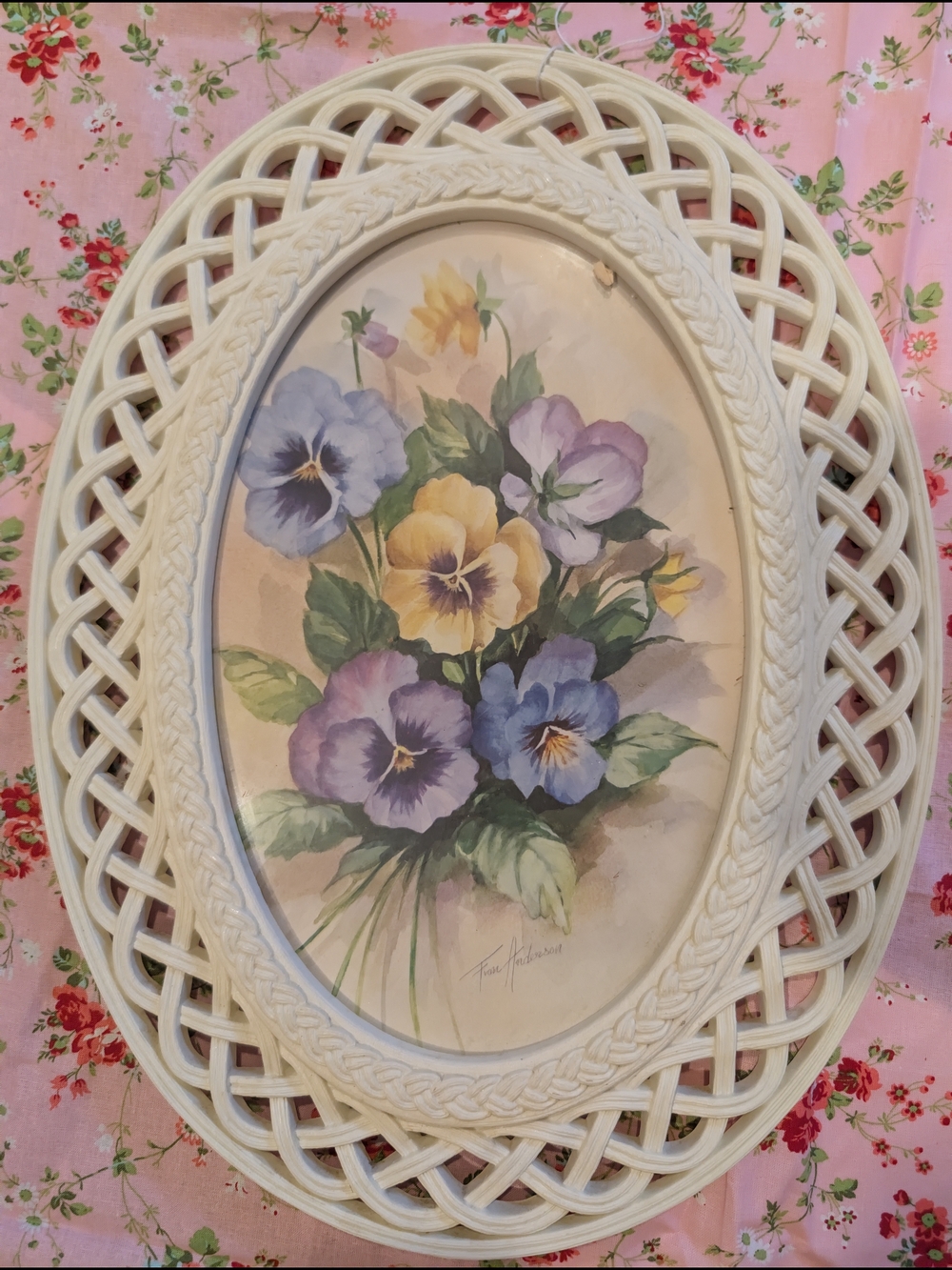 17" HOMCO Vintage Floral Wall Hanging